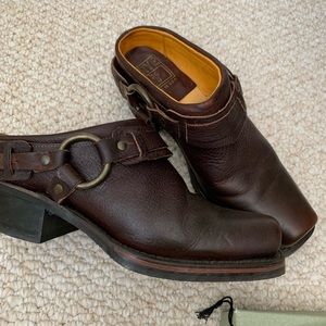 Frye harness clogs size 8